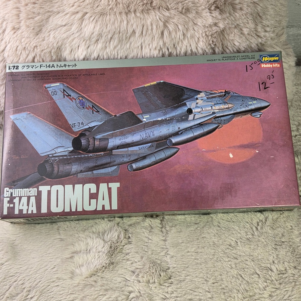Hasegawa Grumman F-14A Tomcat 1:72 Scale Model Kit K12 Vintage US Navy Fighter